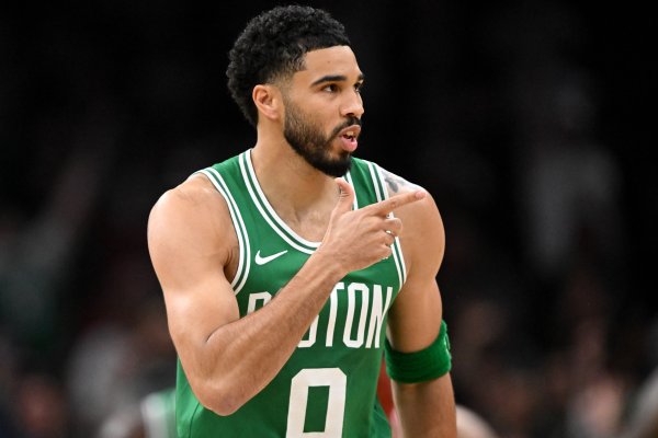 配资平台炒股 才28岁！塔图姆季后赛生涯总得分超越保罗 上升至历史第31位